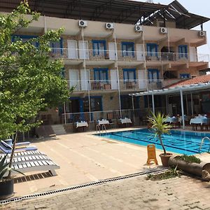 Ozturk Hotel